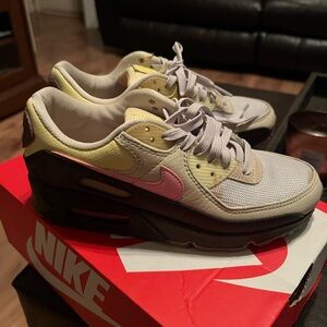 Nike Women's Sneakers in Yellow, Pink, and Gray